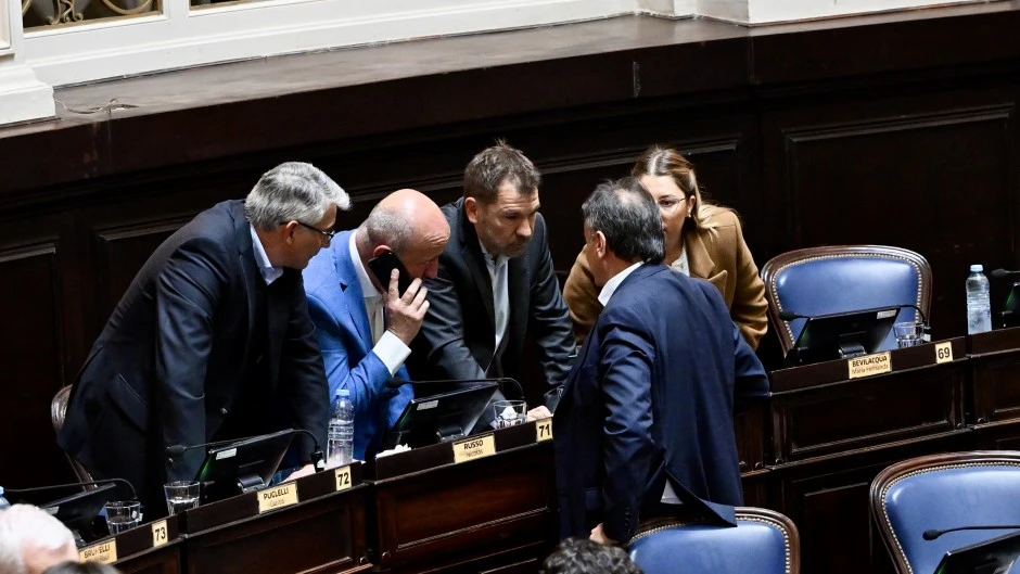 La oposición no garantiza los votos y peligra el endeudamiento de Kicillof