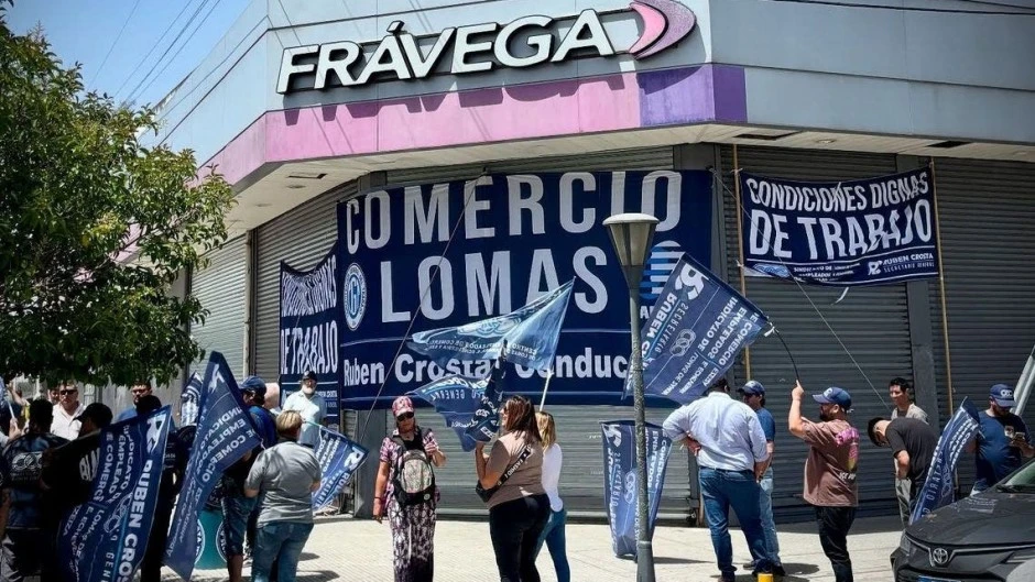 Fravega cerró una sucursal del Conurbano y en el gremio alertan por despidos masivos