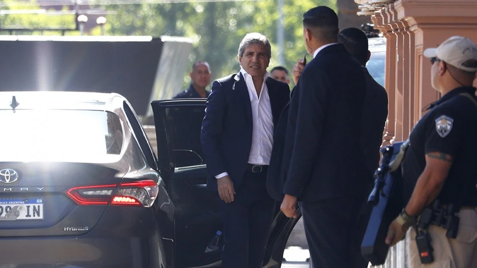 Los bancos españoles hablan de “recesión” y le cortan el crédito a los argentinos