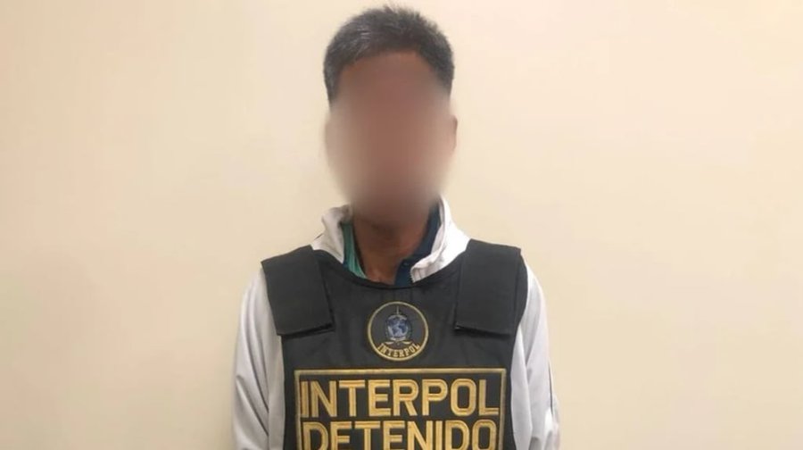 Cayó en Perú un prófugo acusado de abusar de su hijastra durante siete años: lo delató una foto en Facebook