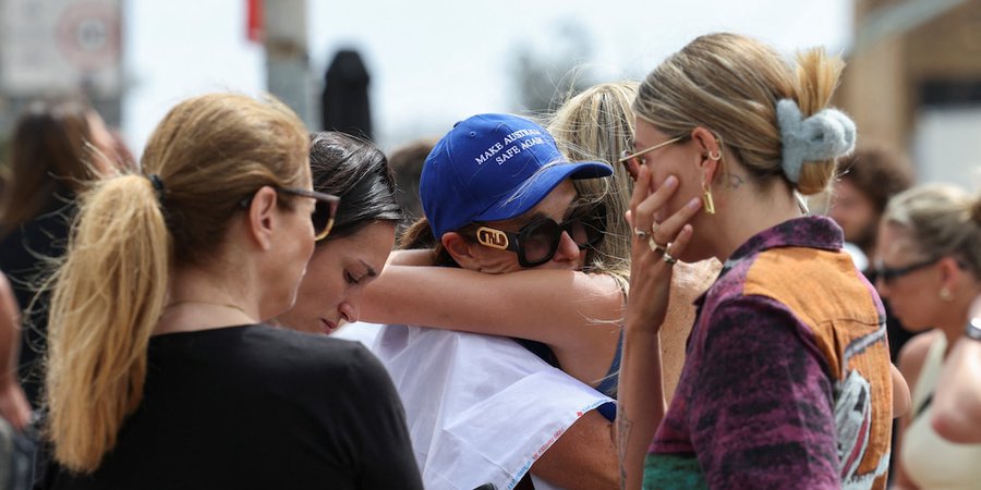 Duelo y silencio en Sídney tras el ataque terrorista en Bondi Beach: “Me siento devastada y asqueada”