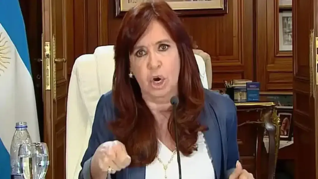 Cristina Kirchner apeló las restricciones al régimen de visitas y el avance sobre sus propiedades